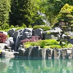 Апартаменты Zen Garden Resort,